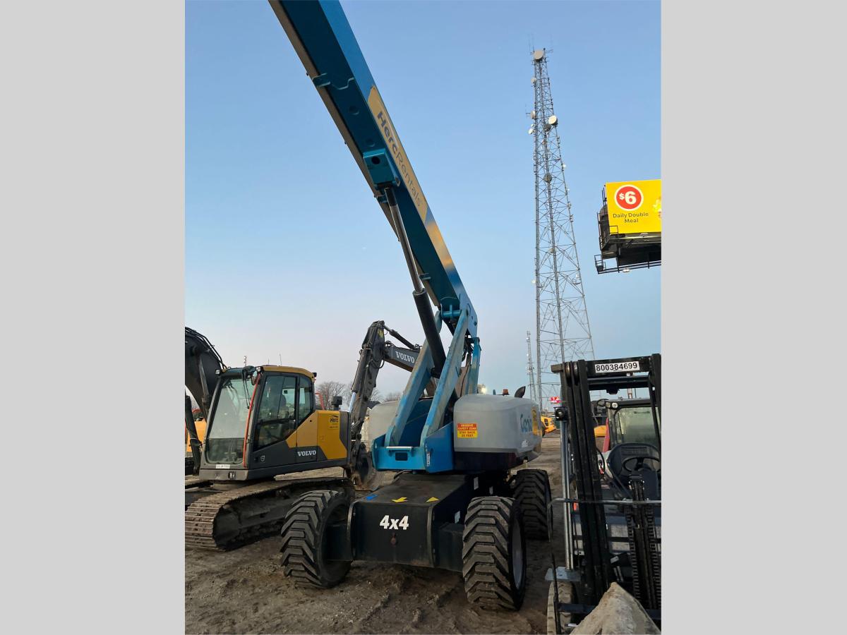 2019 Genie S-85