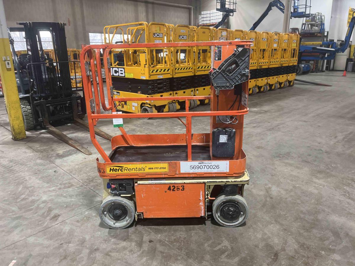 2014 JLG 1230ES