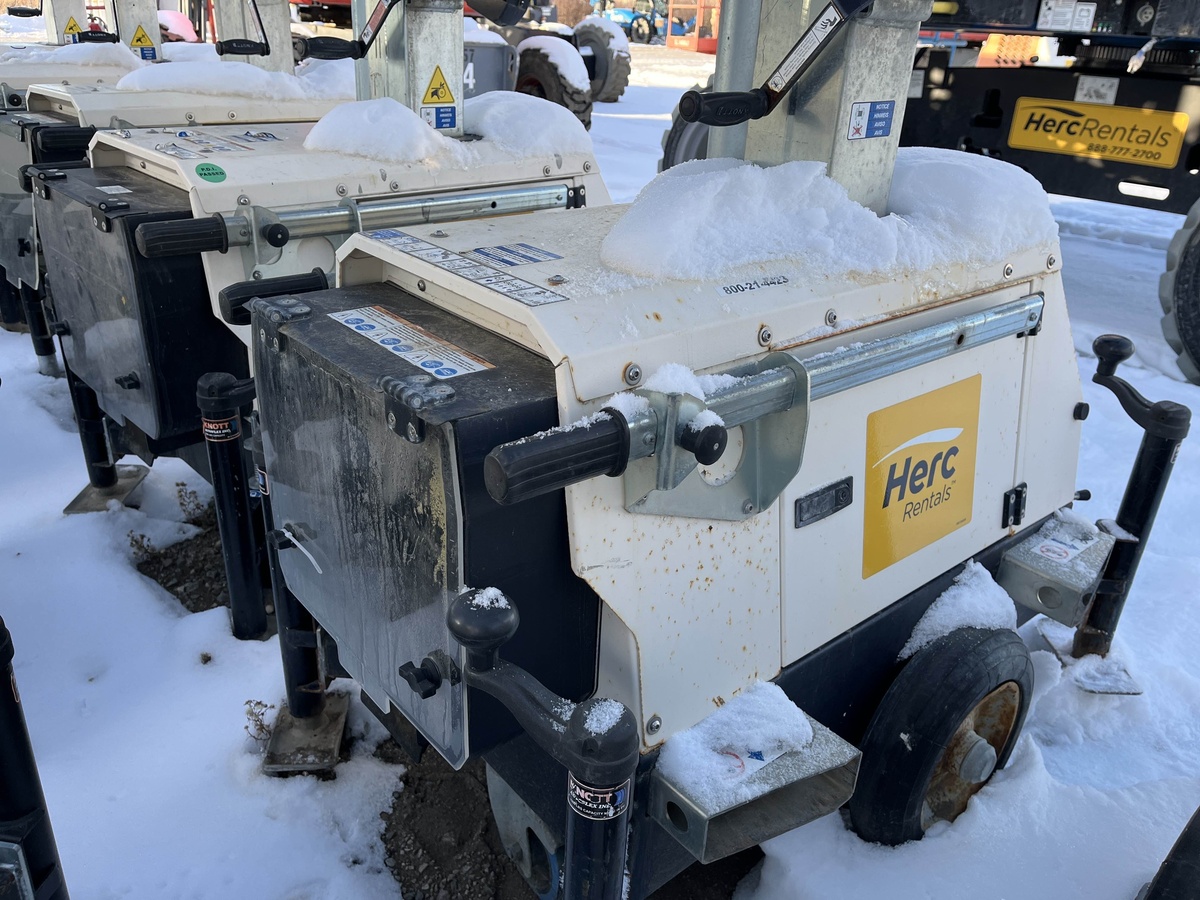 2018 Magnum PLT240-3