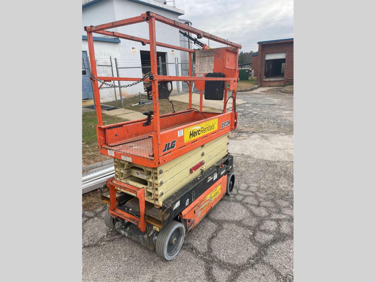 2018 JLG 1932R