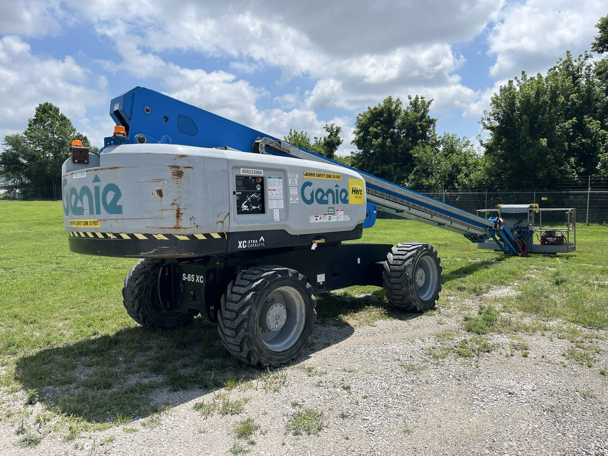 2018 Genie S-85XC