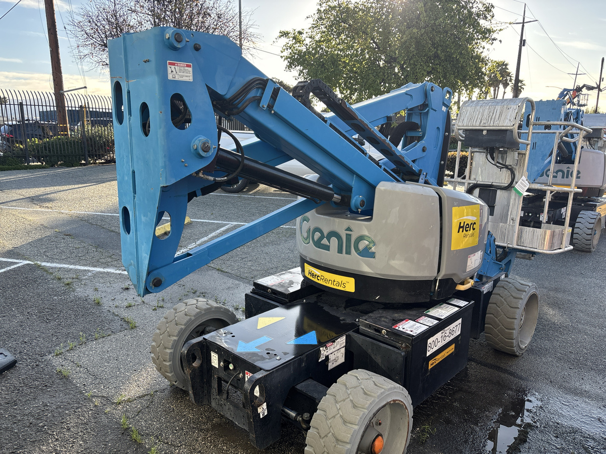2017 Genie Z-33/18-3