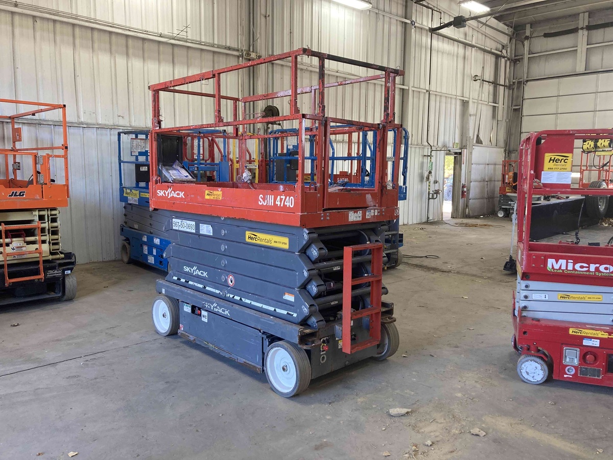 2018 Skyjack SJ4740-4