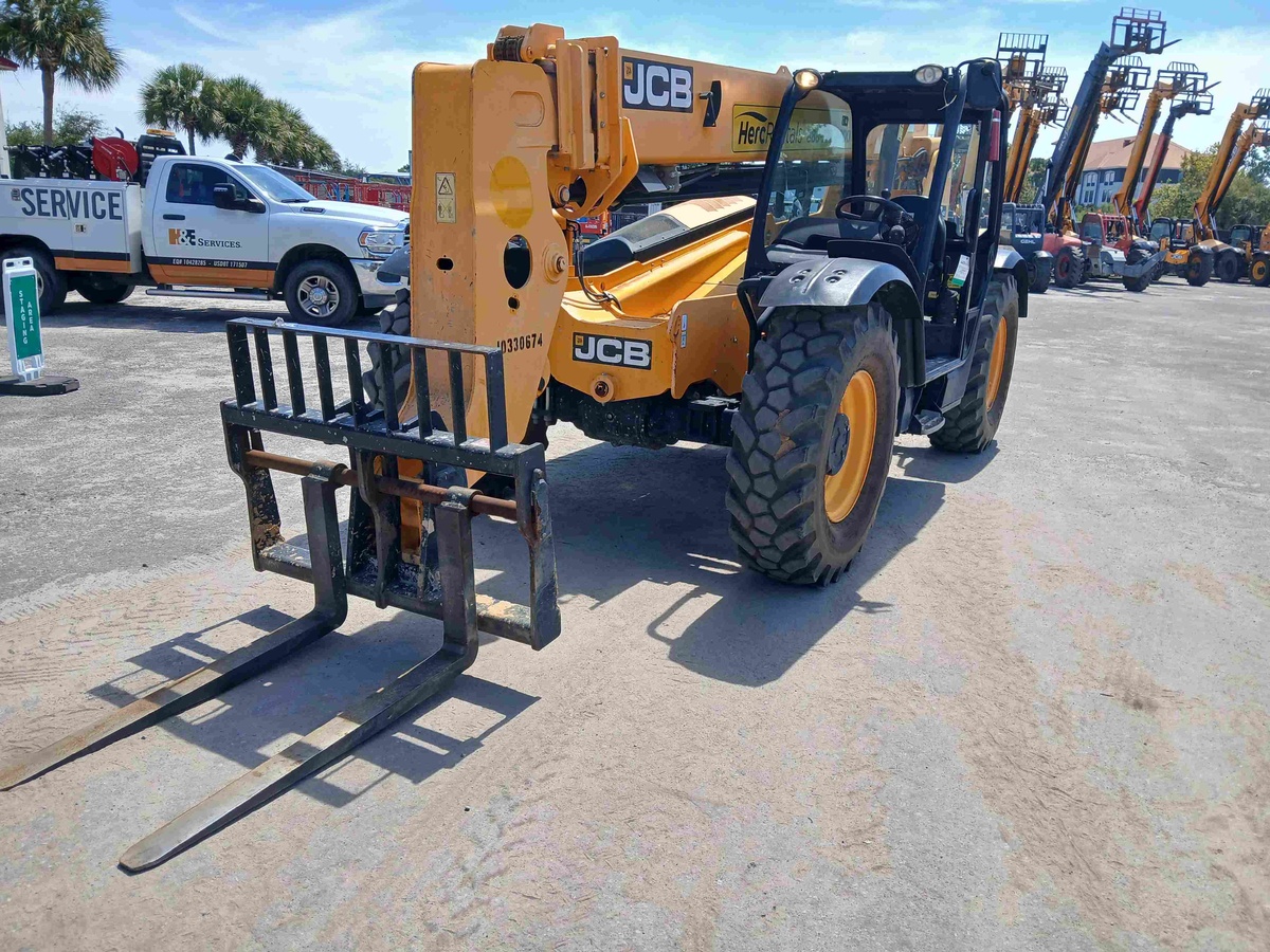 2021 JCB 507-42