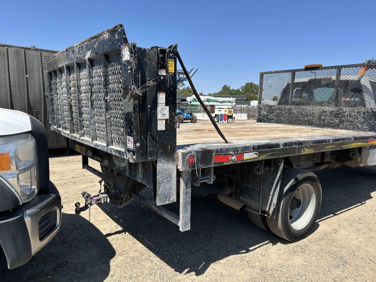 2018 Ford F550-7