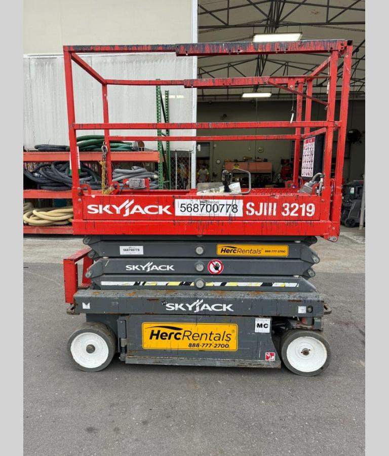 2017 Skyjack SJ3219