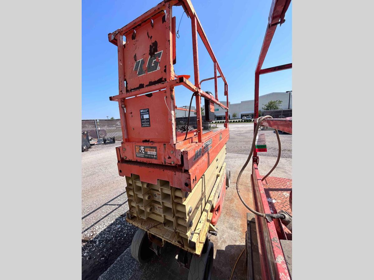 2016 JLG 2632ES