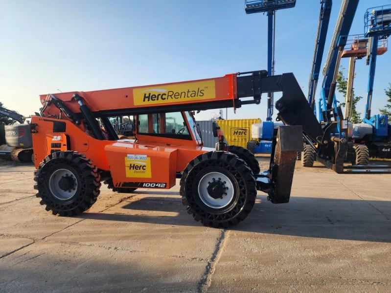 2019 SkyTrak 10042