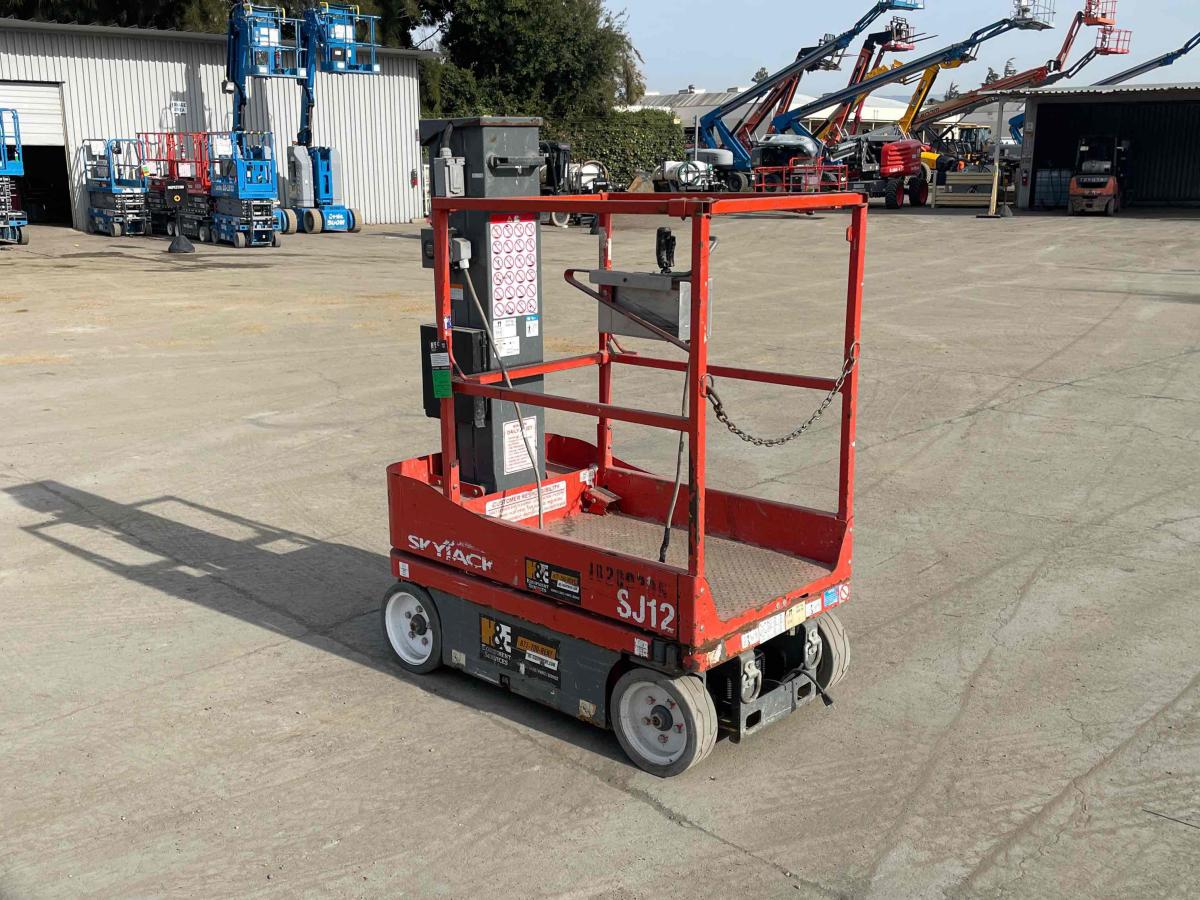 2016 Skyjack SJ12