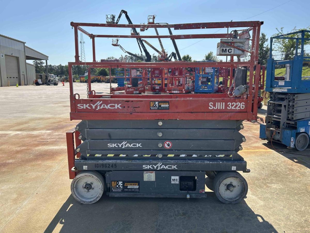 2016 Skyjack SJ3226