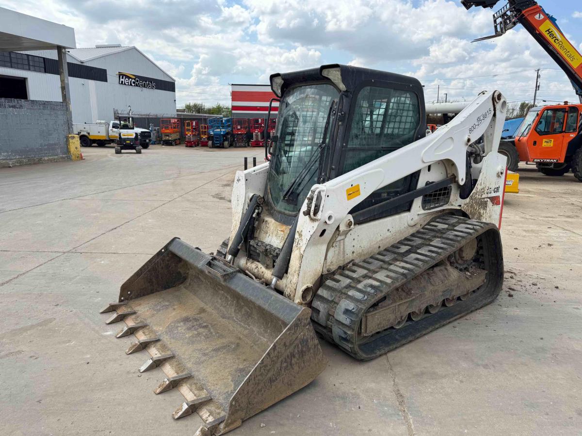 2019 Bobcat T740