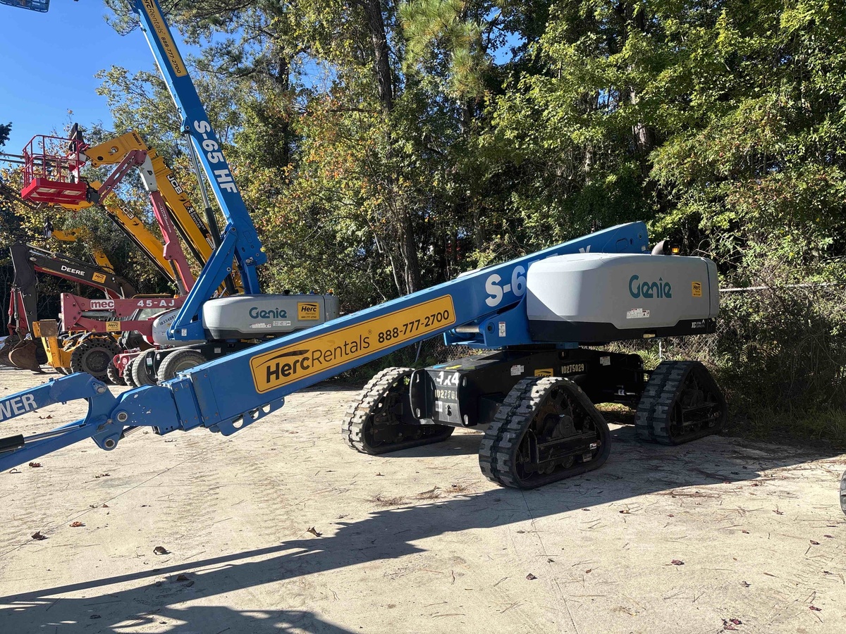 2019 Genie S-65 Trax-1