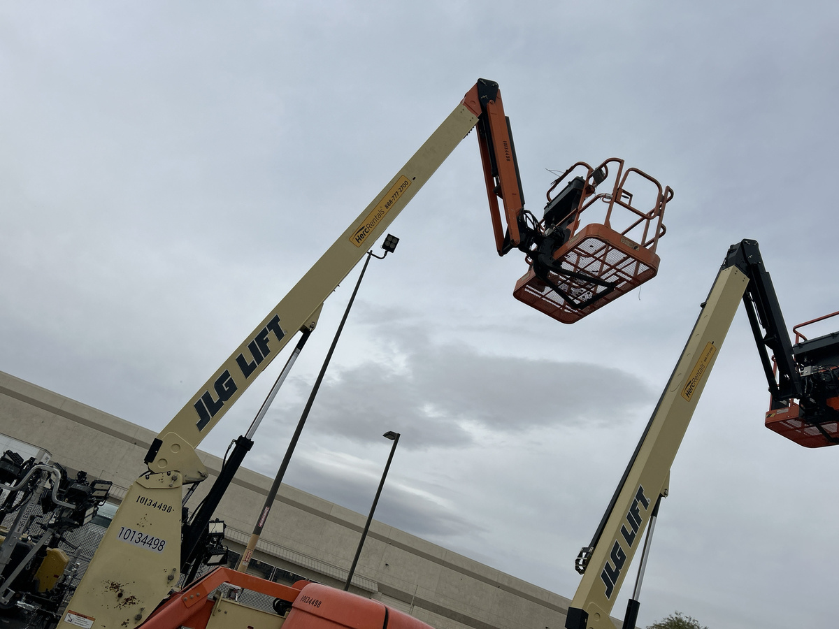 2014 JLG 600AJ-3