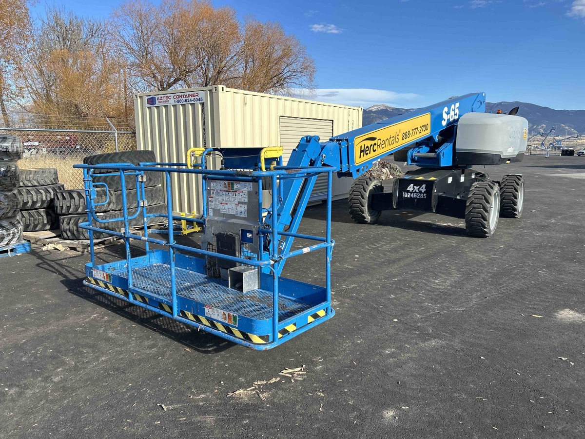 2018 Genie S-65