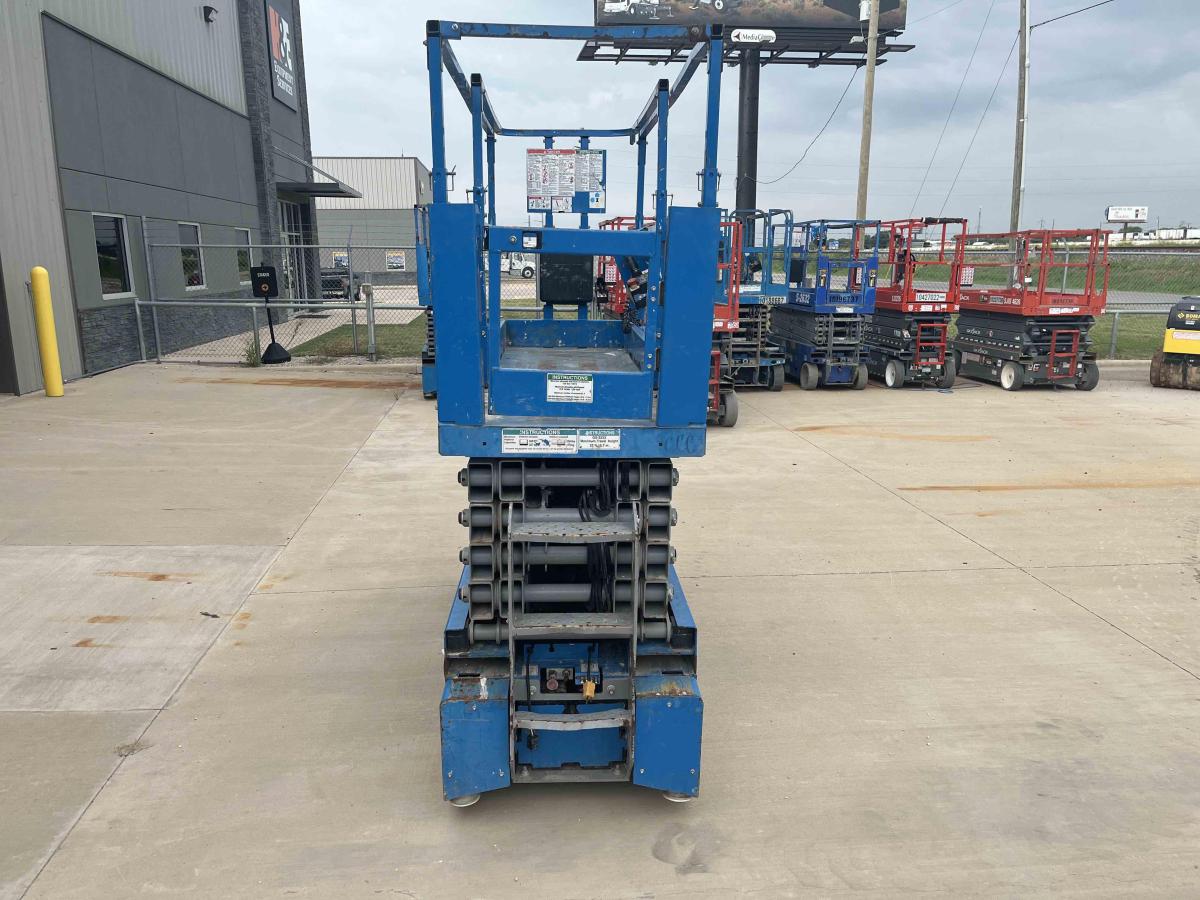 2017 Genie GS-3232-7