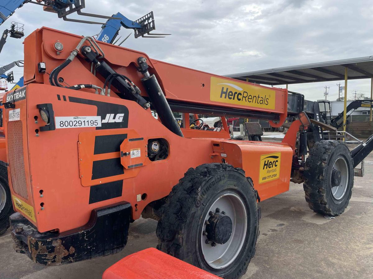 2020 SkyTrak 10042