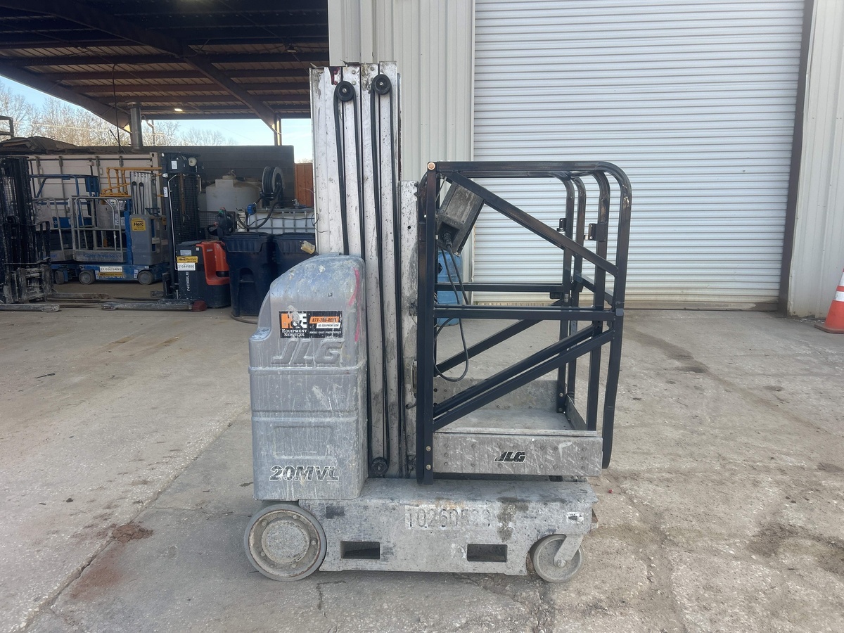 2018 JLG 20MVL-4