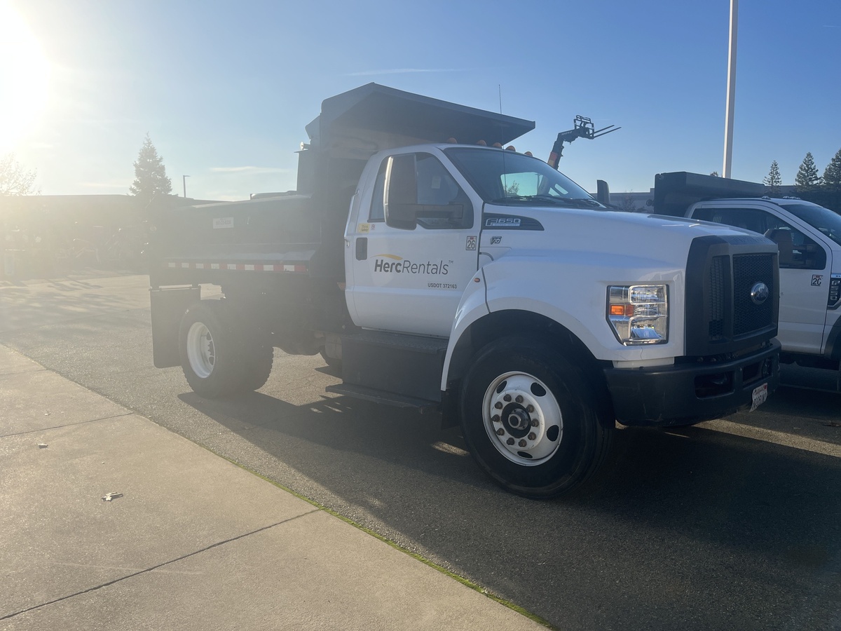 2018 Ford F650