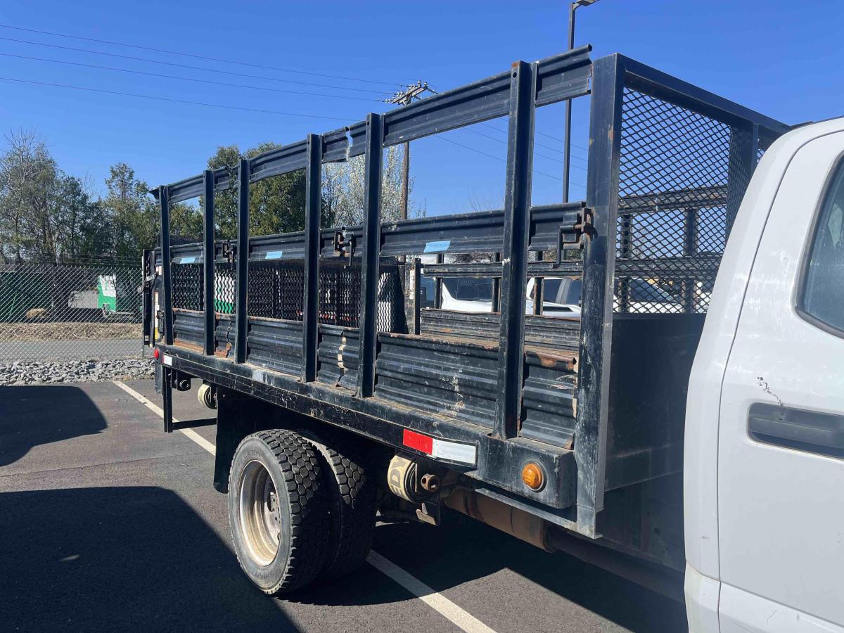 2018 Ford F550-9