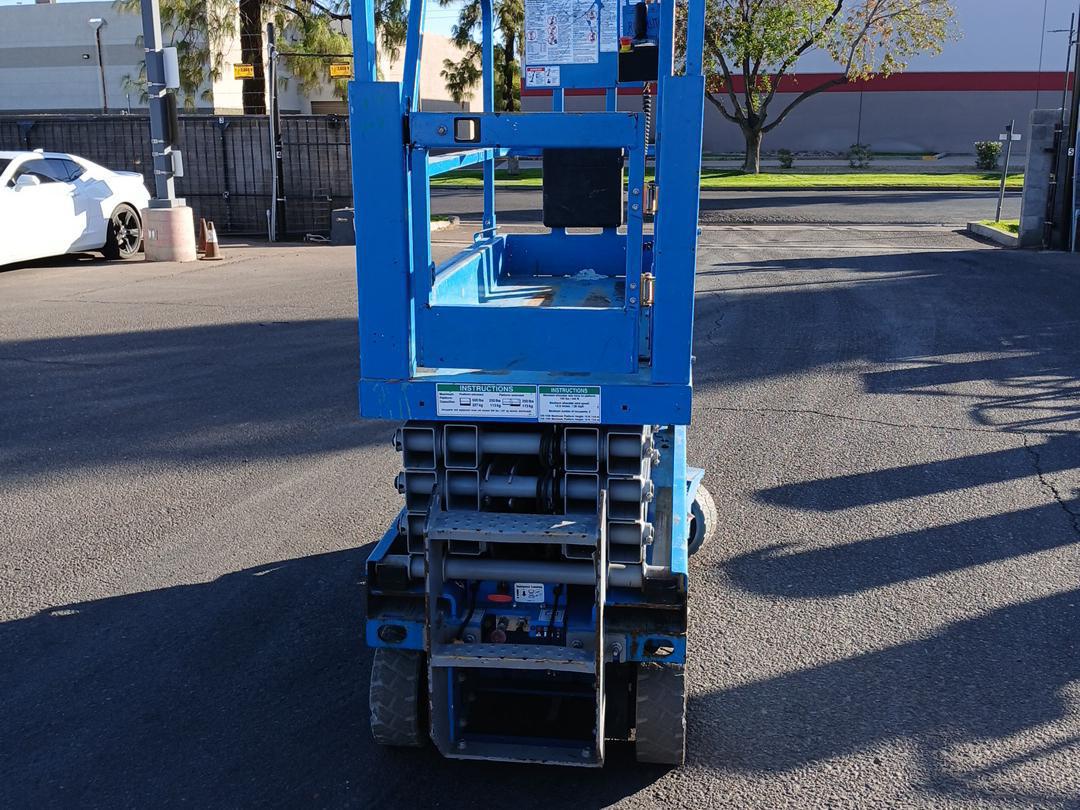 2017 Genie GS-1930