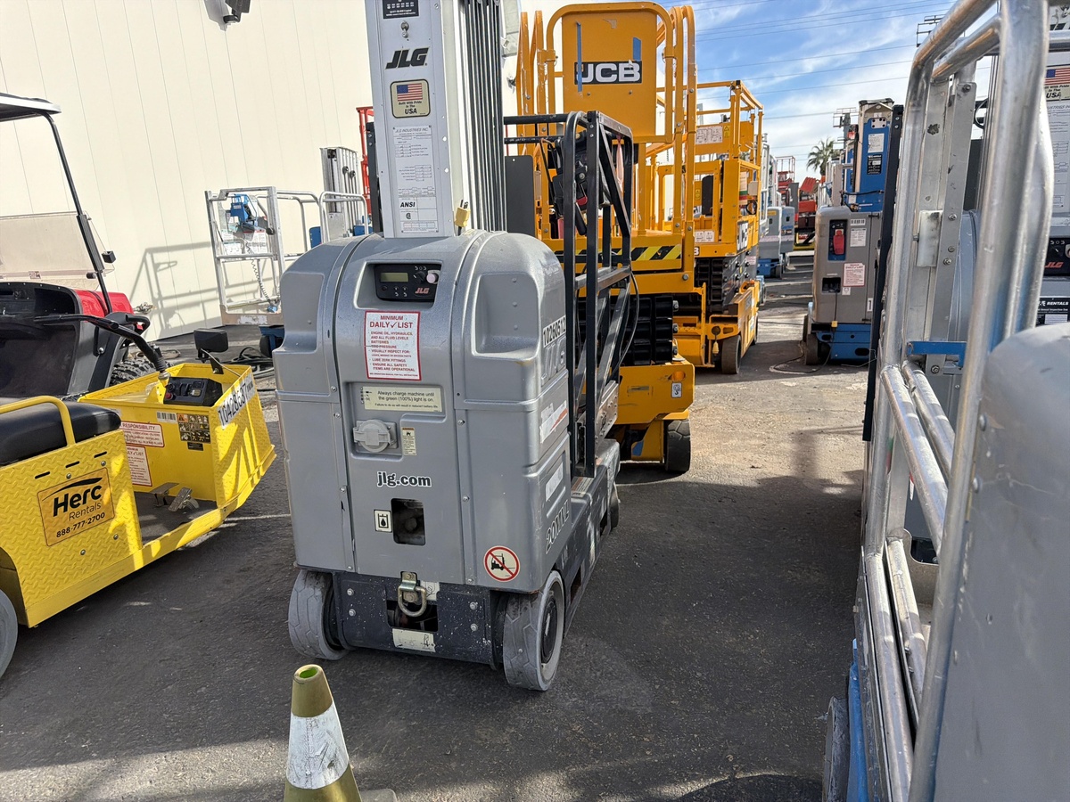 2018 JLG 20MVL-4