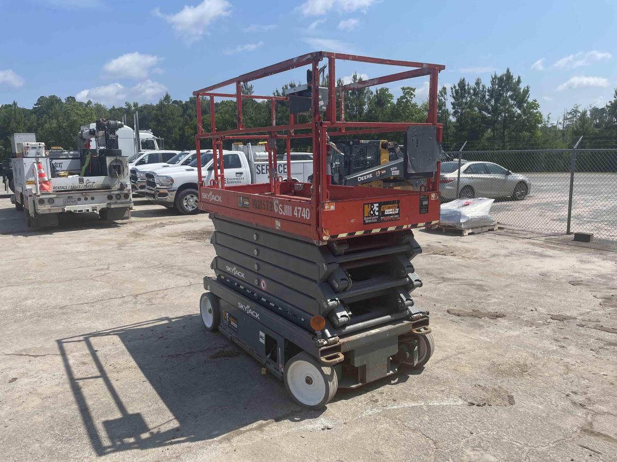 2017 Skyjack SJ4740