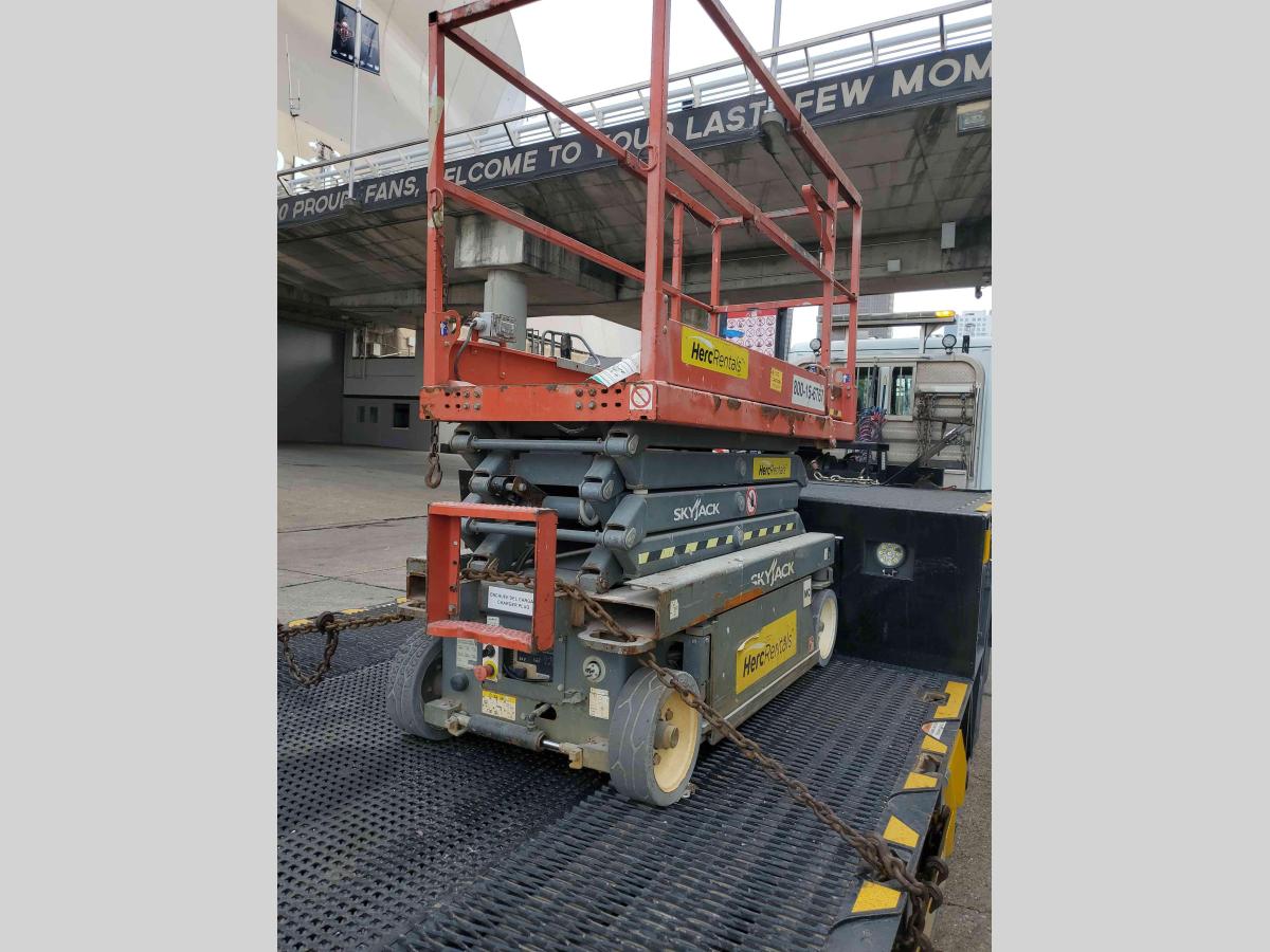 2017 Skyjack SJ3219