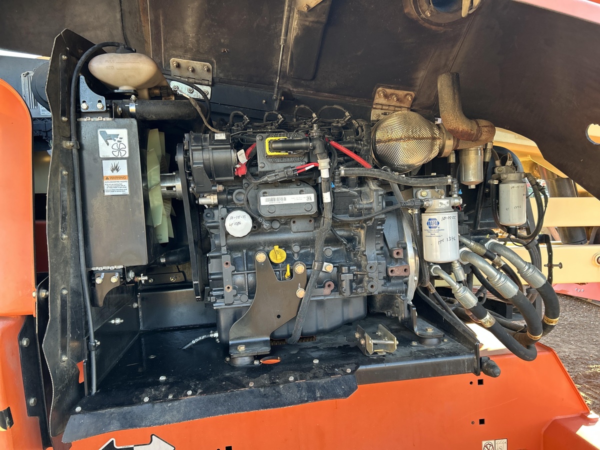 2018 JLG 450AJ-8