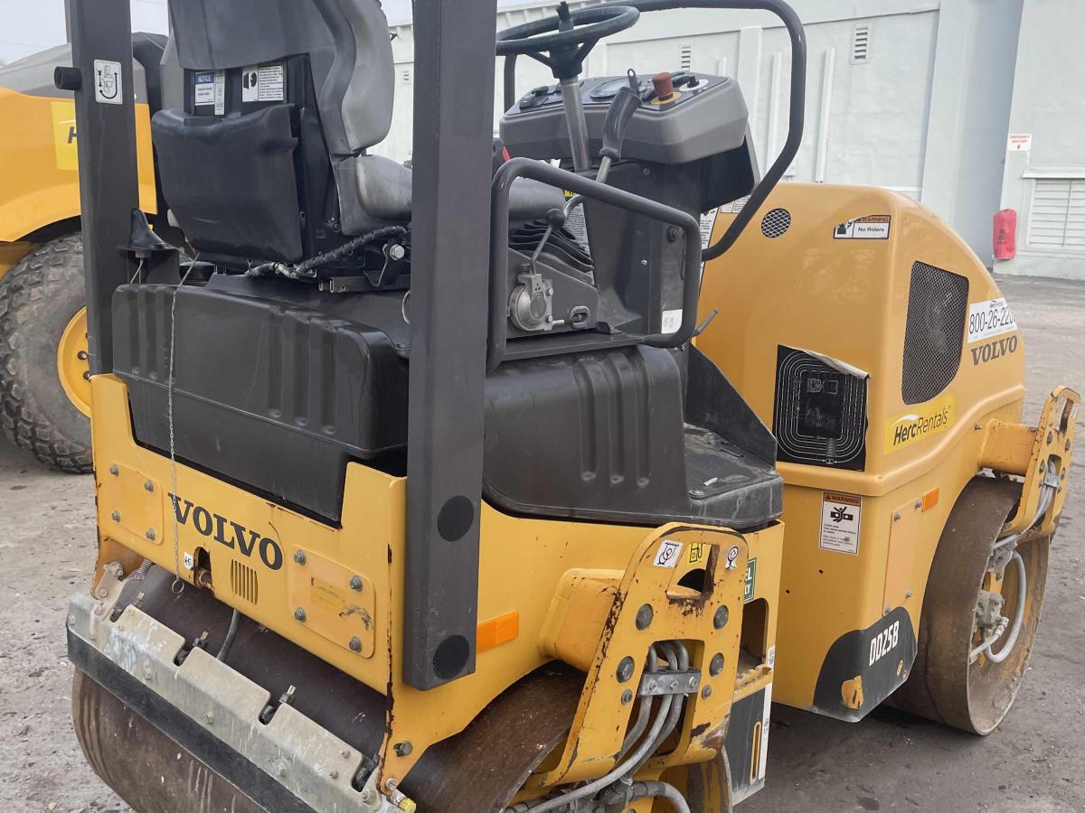 2019 Volvo DD25B