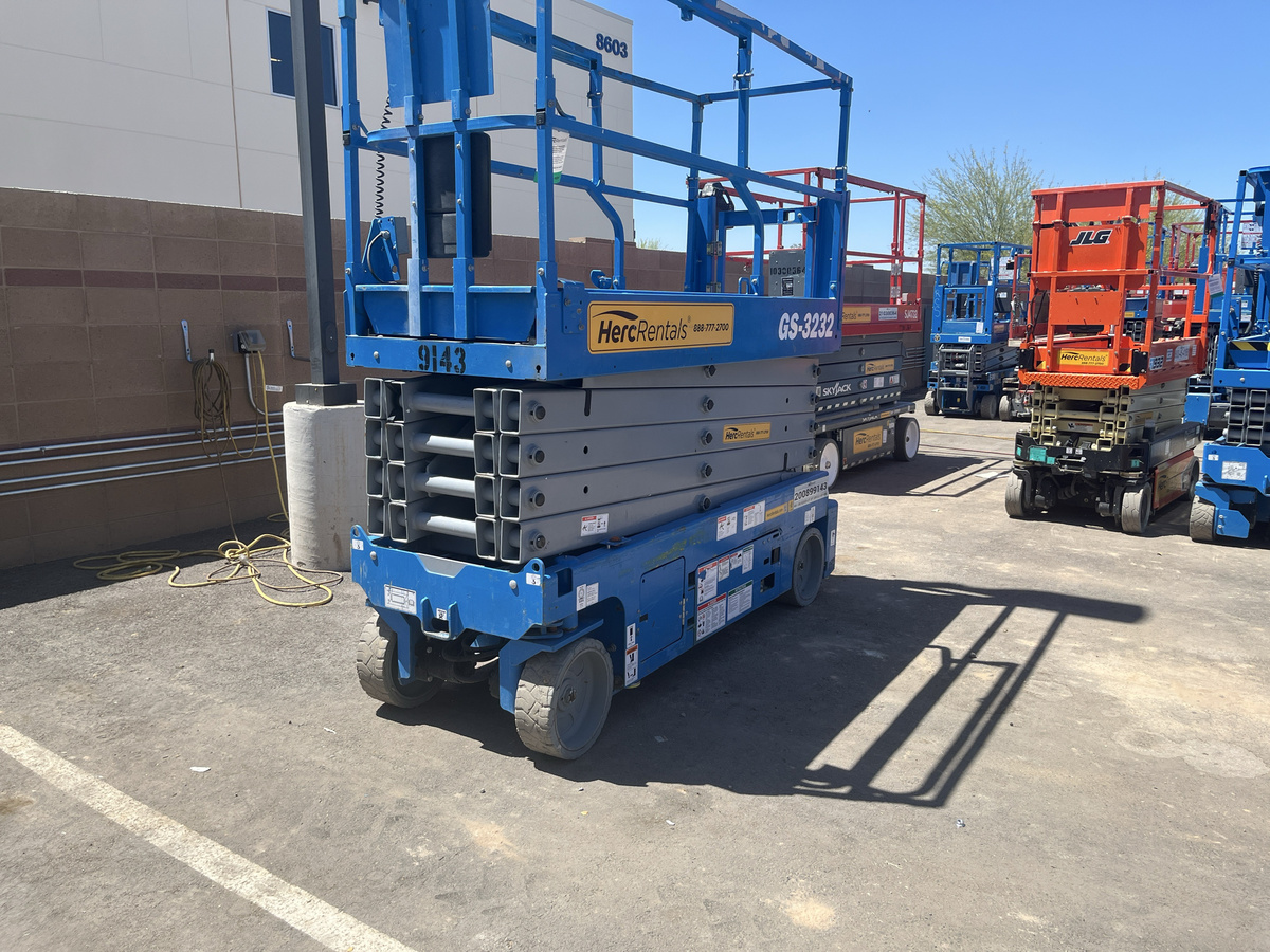 2019 Genie GS-3232-4