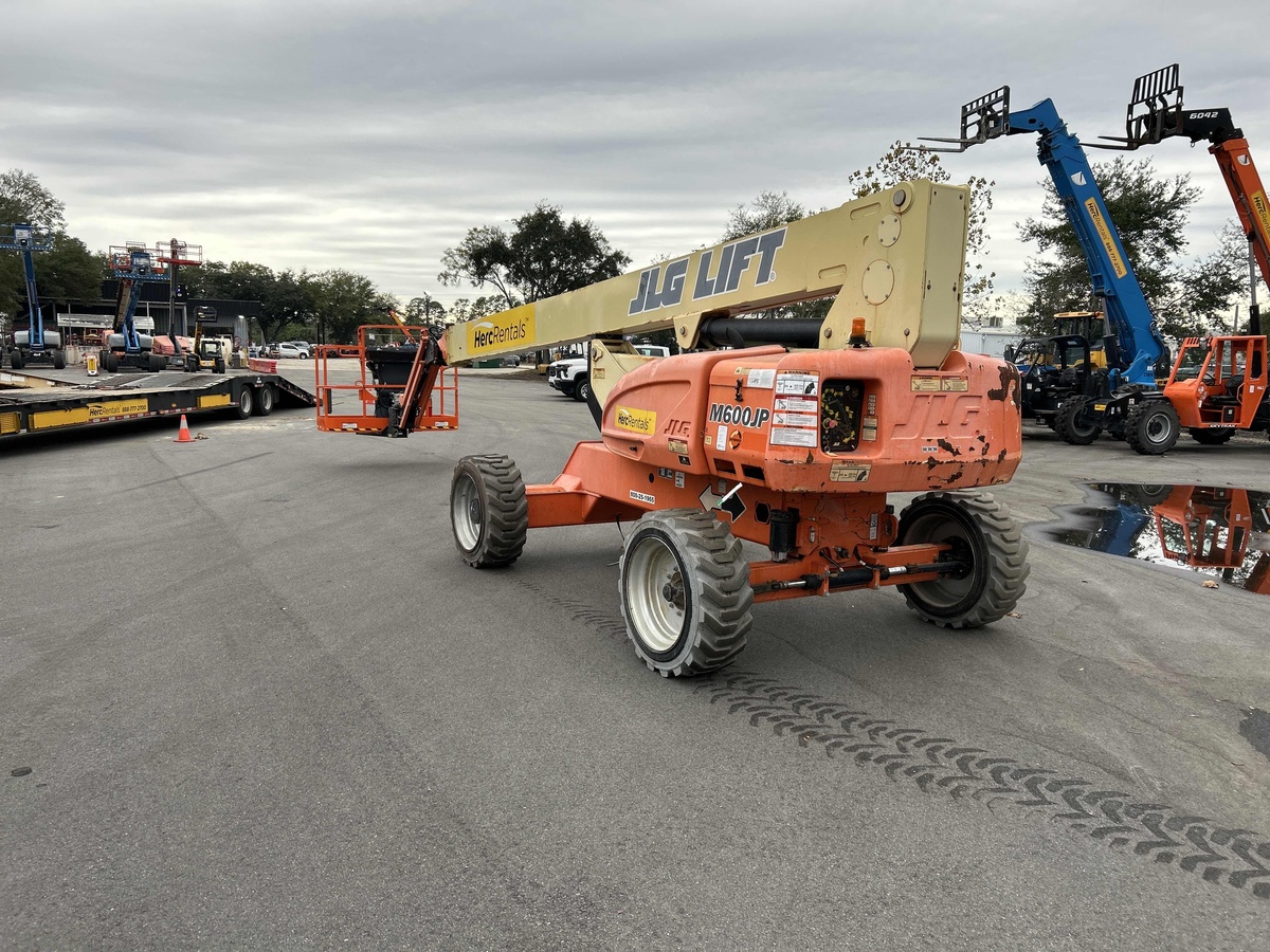 2019 JLG M600JP-3