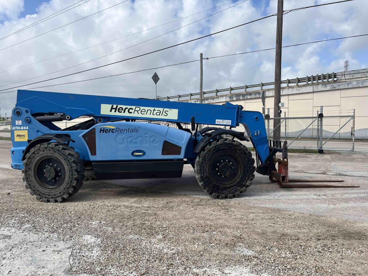 2018 Genie GTH 844