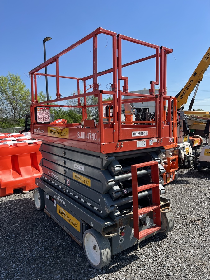 2019 Skyjack SJ4740