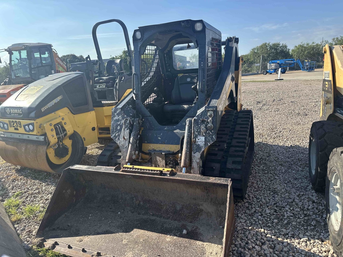 2021 John Deere 317G-2
