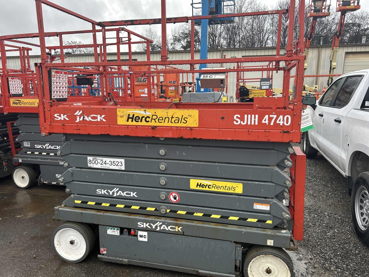 2019 Skyjack SJ4740-2