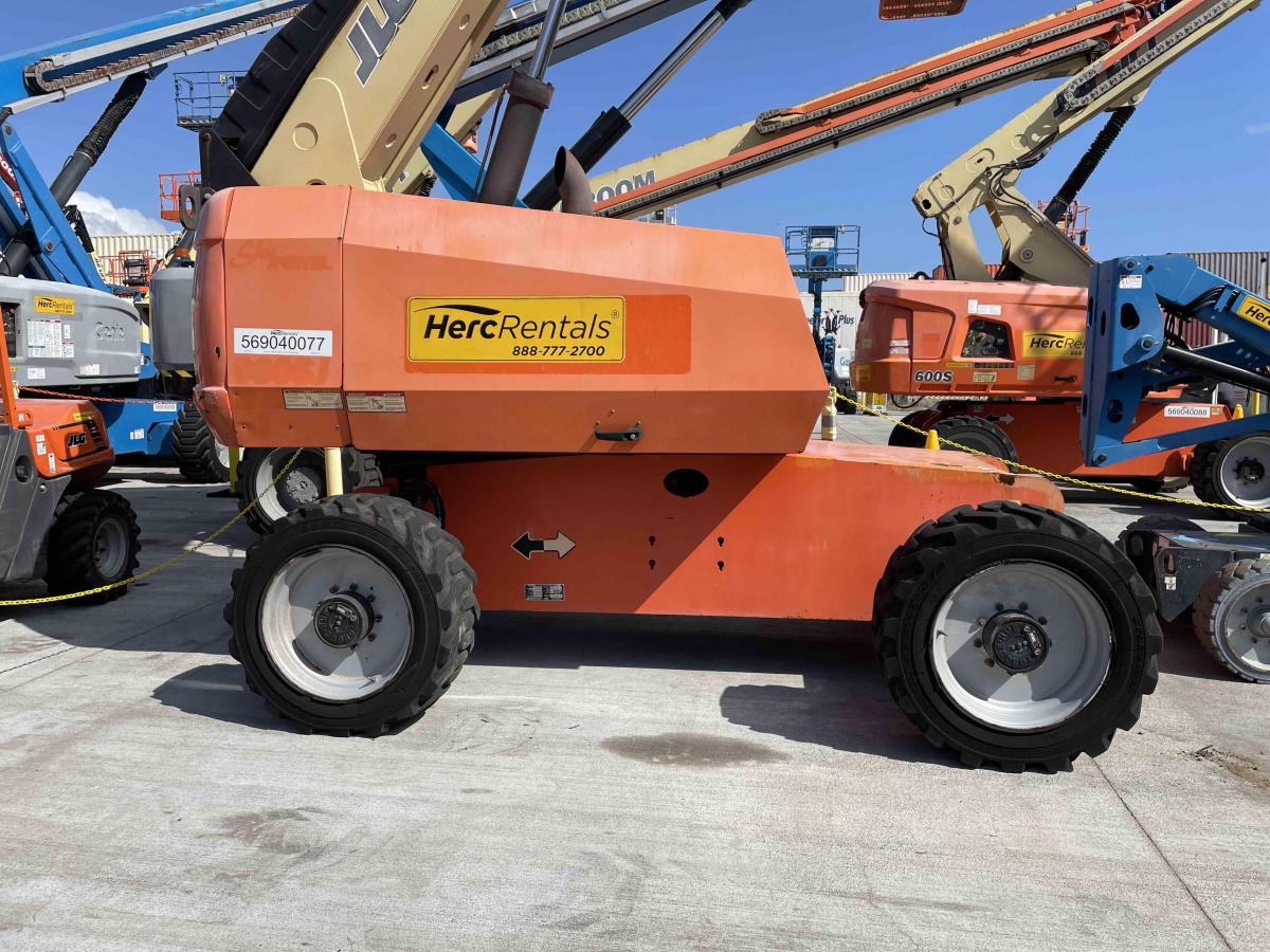 2015 JLG 660SJ