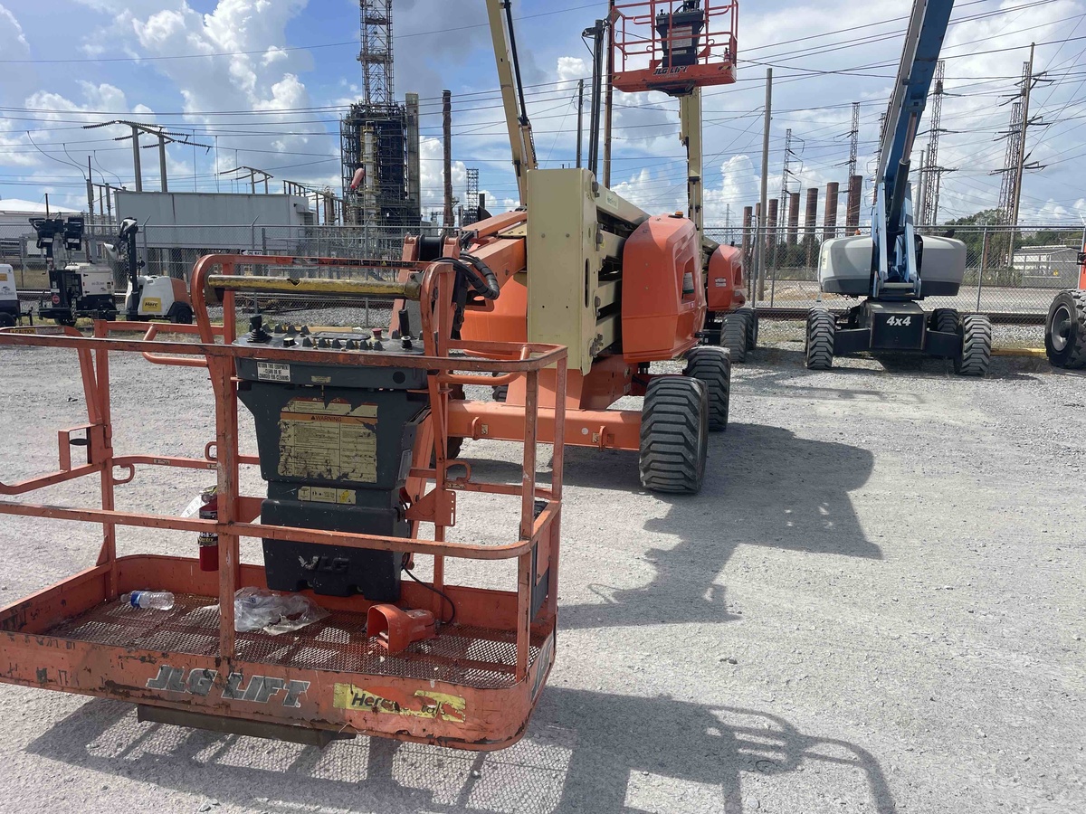 2018 JLG 450AJ-2