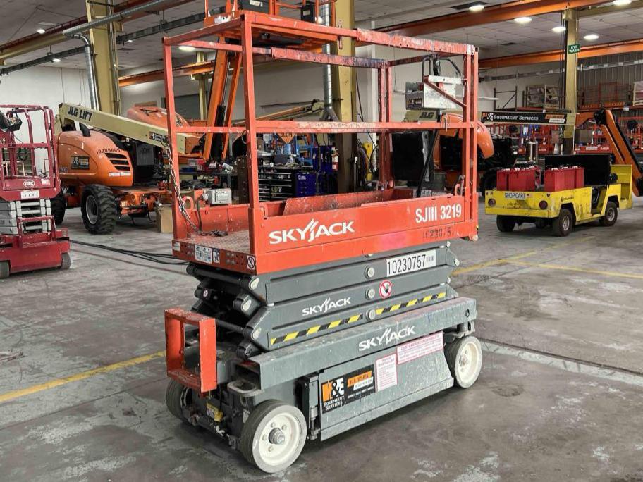 2017 Skyjack SJ3219