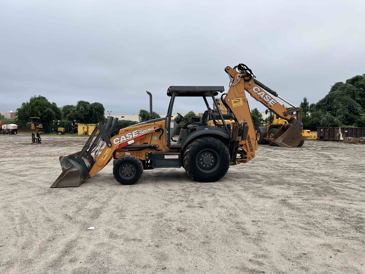 2020 Case 580N-EP-11