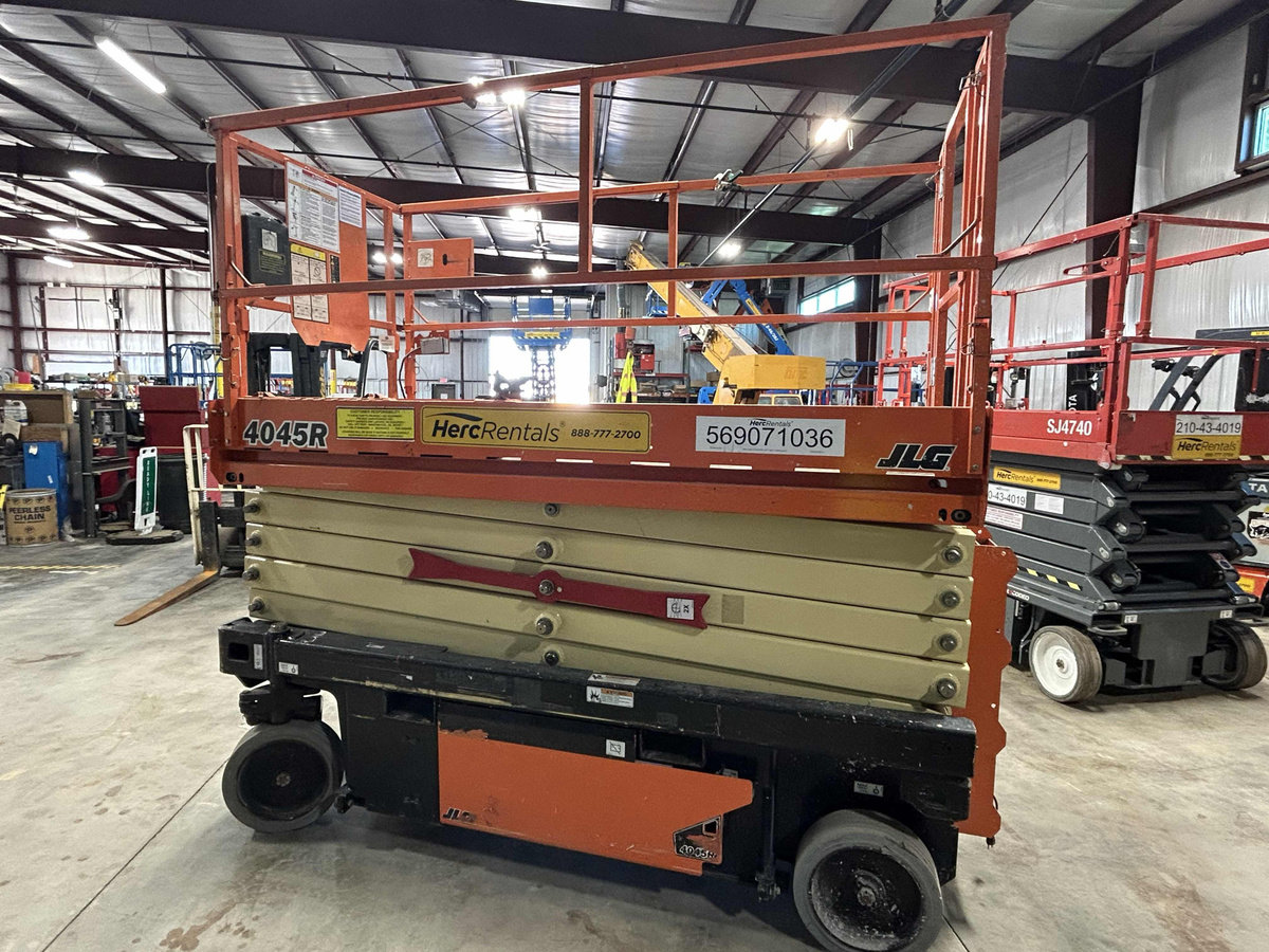 2019 JLG 4045R