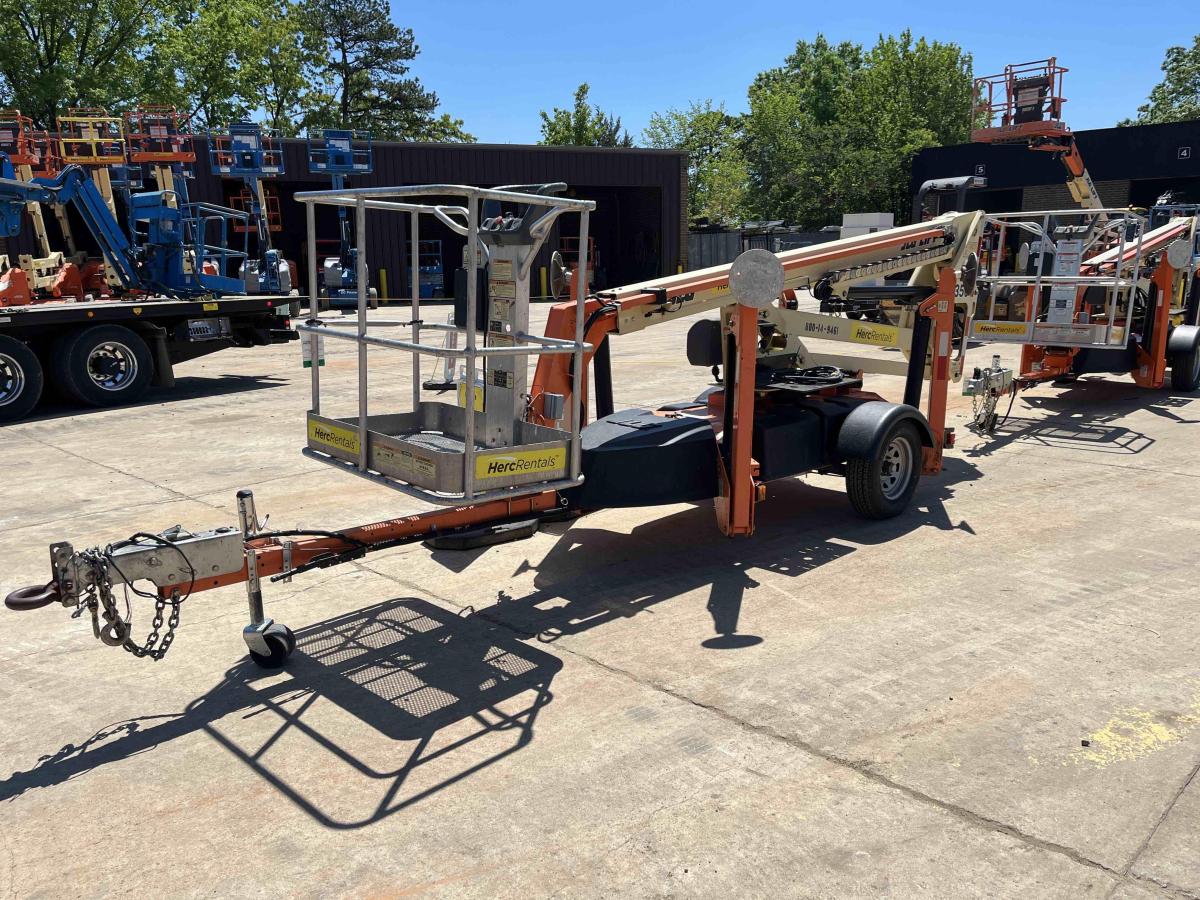 2017 JLG T350-1