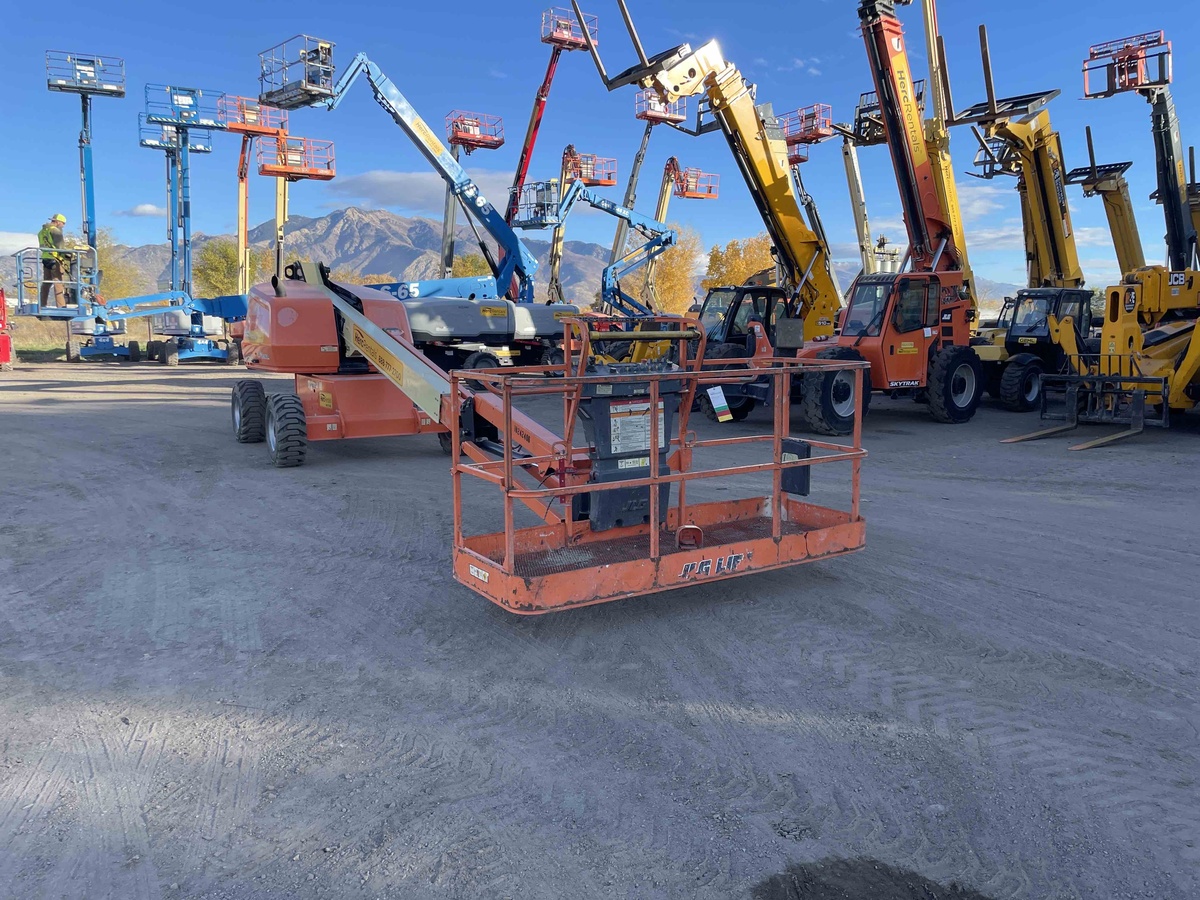 2018 JLG 460SJ-2