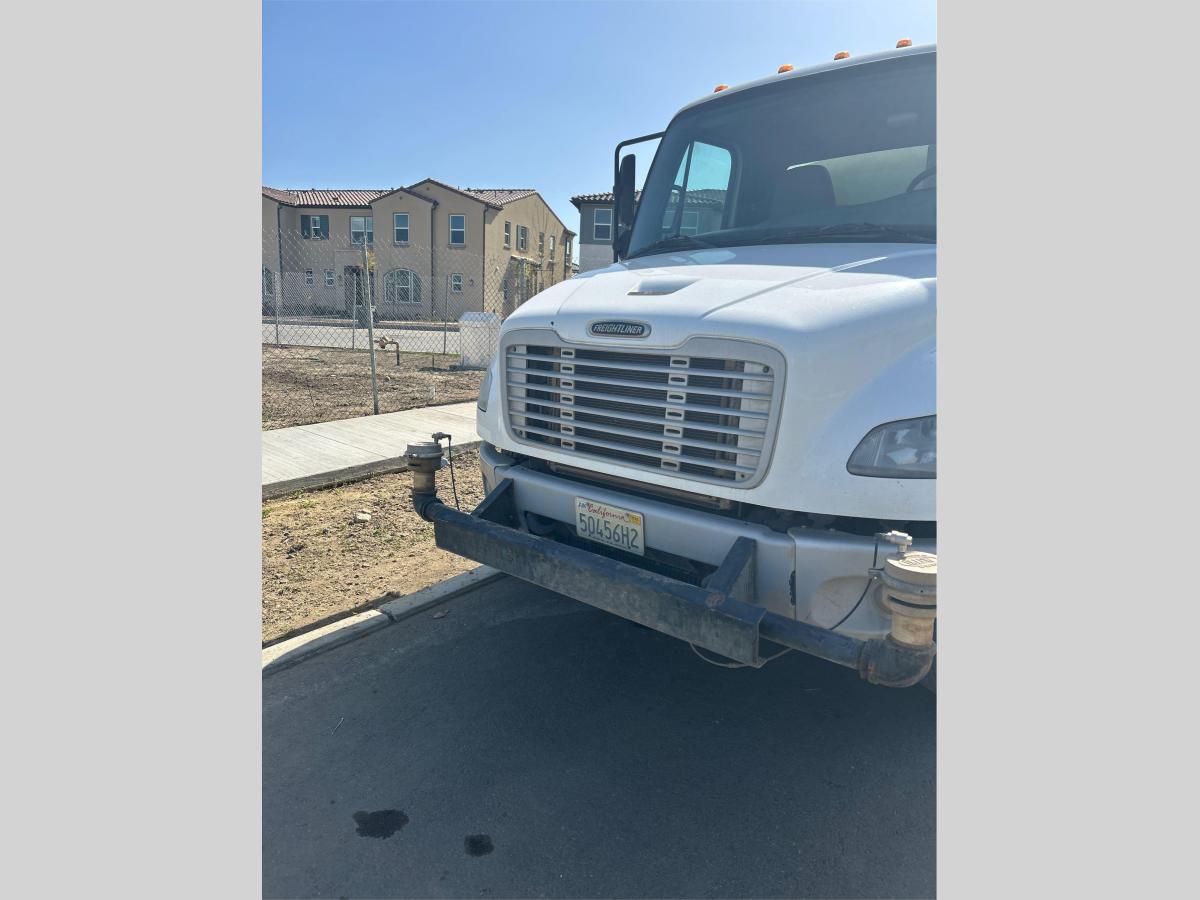 2018 Freightliner M2106-3