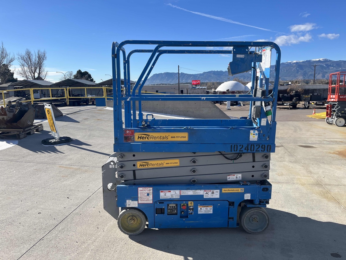 2018 Genie GS-1930