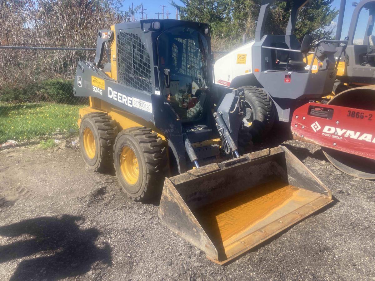 2018 John Deere 324G