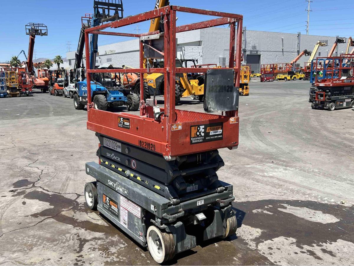 2017 Skyjack SJ3219