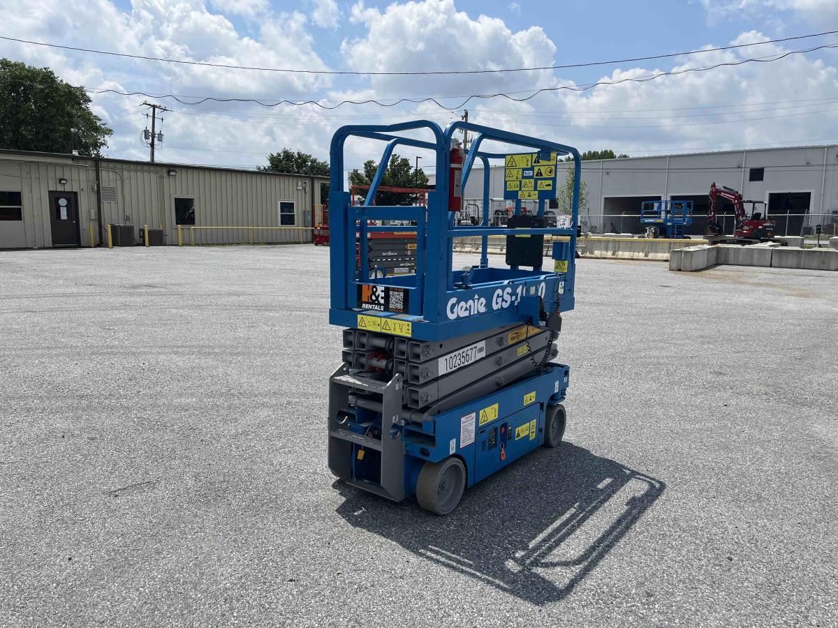 2018 Genie GS-1930