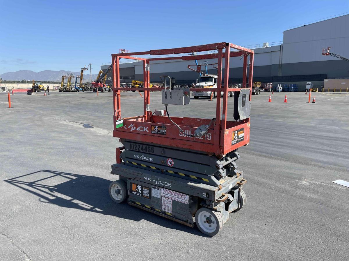 2017 Skyjack SJ3219