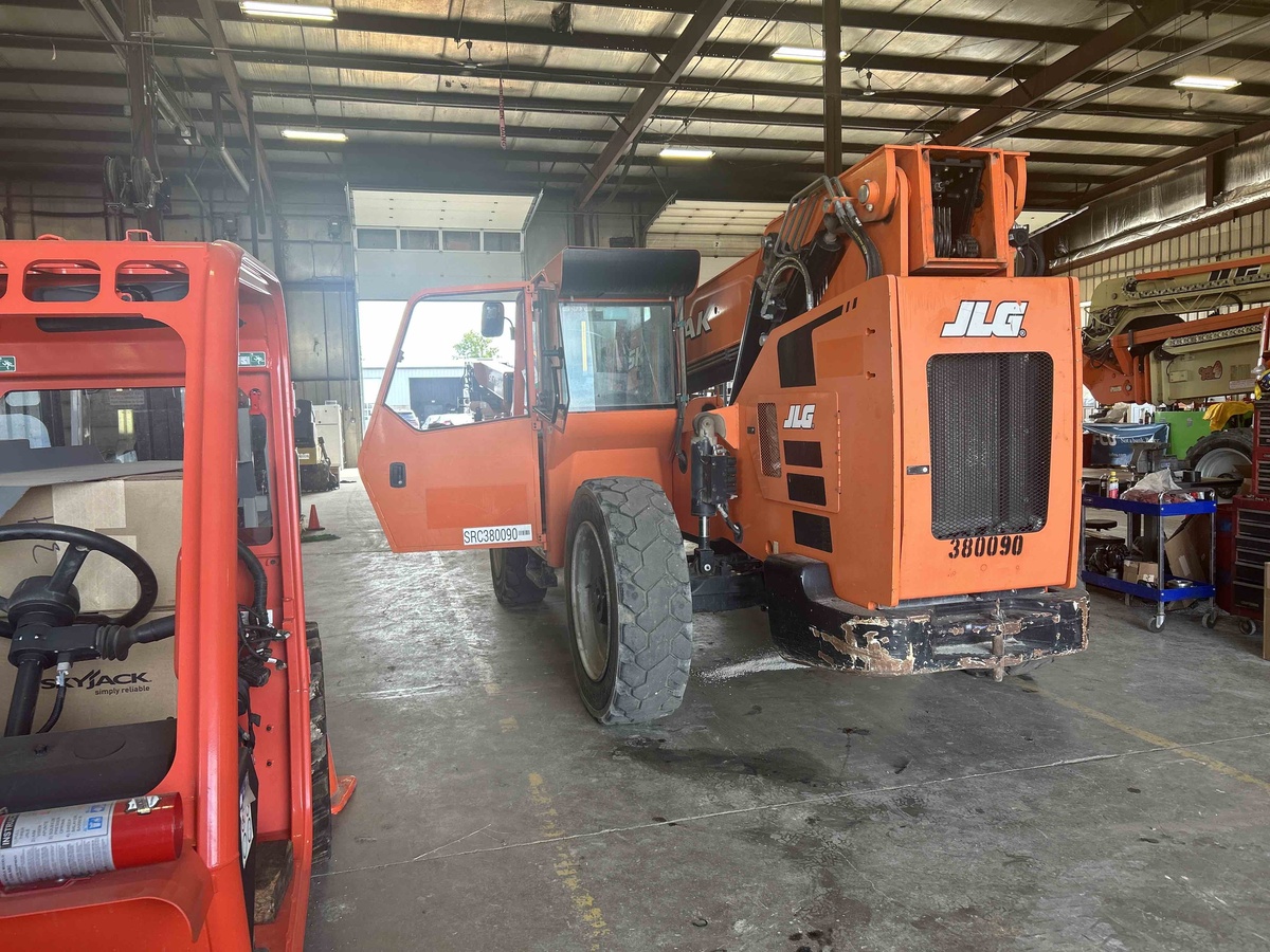 2018 SkyTrak 8042-6