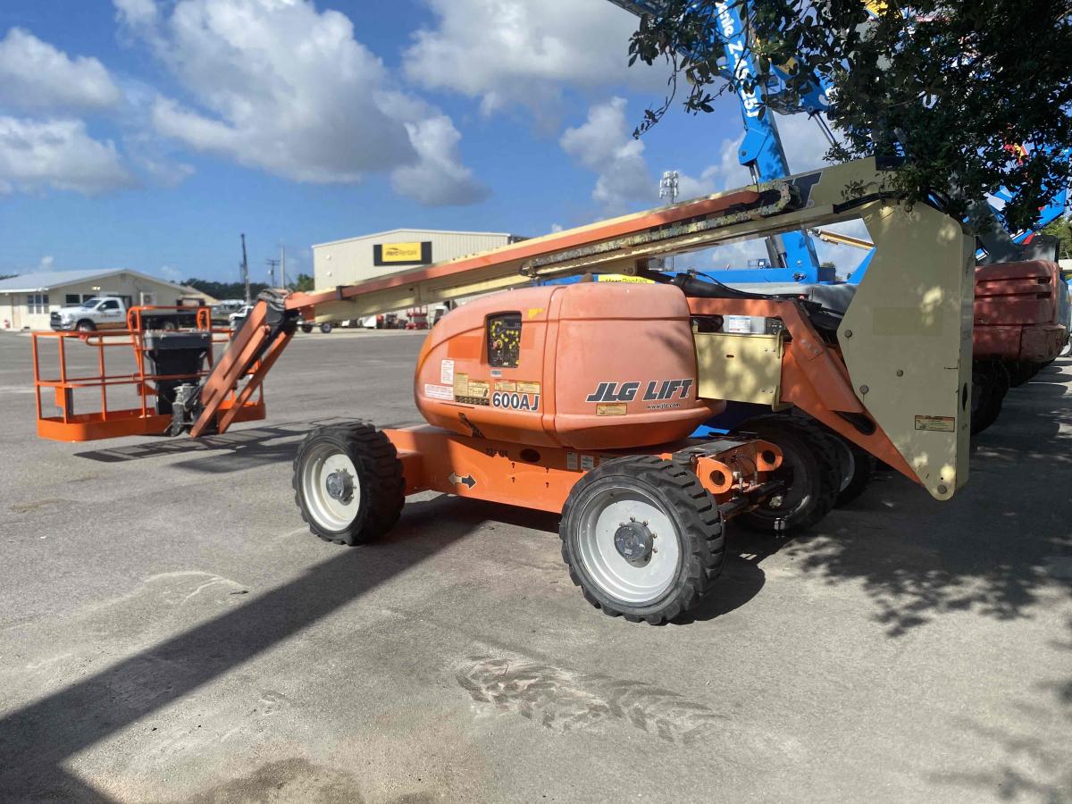 2016 JLG 600AJ-3